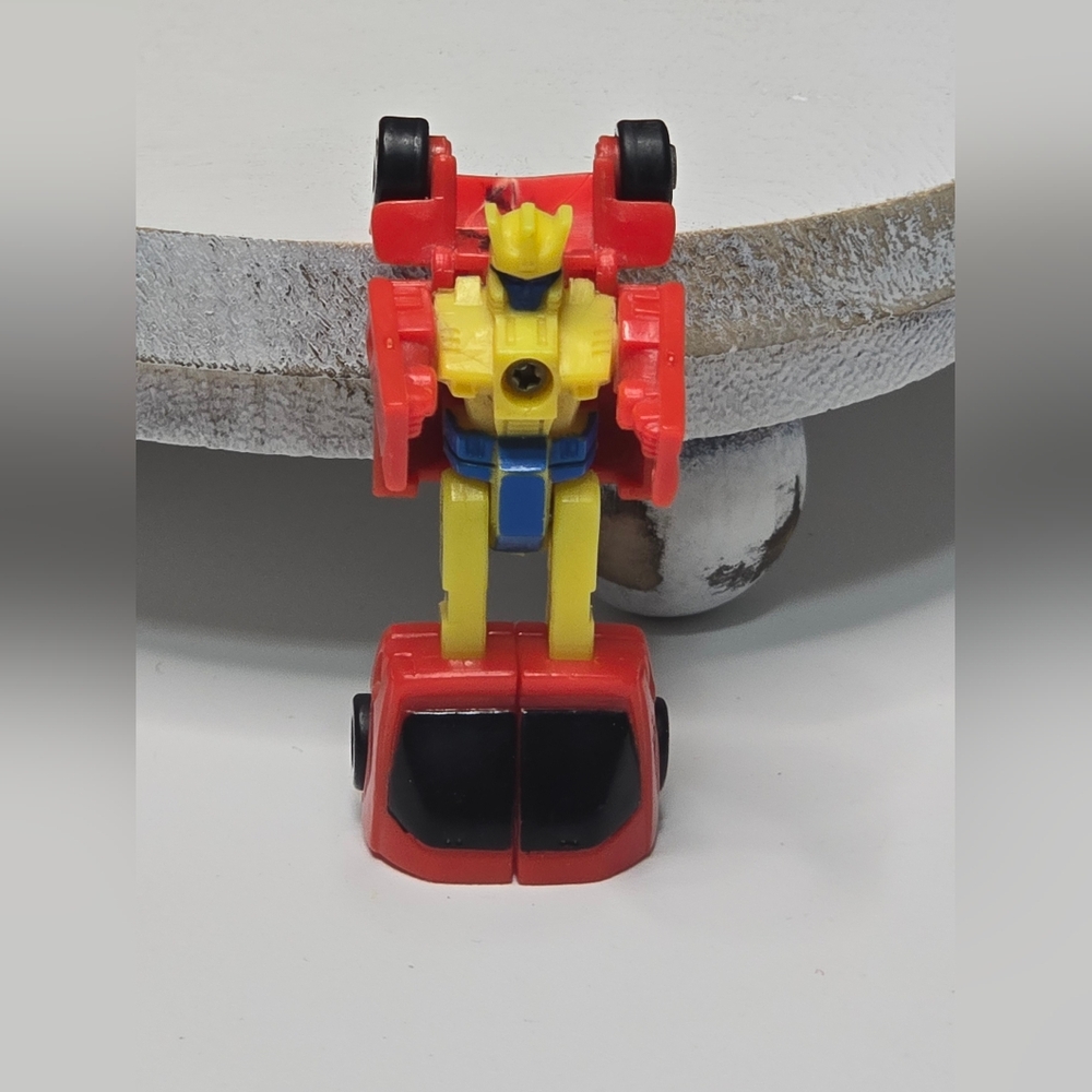 Vintage Transformers Gen 1 Micromasters Race Car Roadhandler ~ Damaged